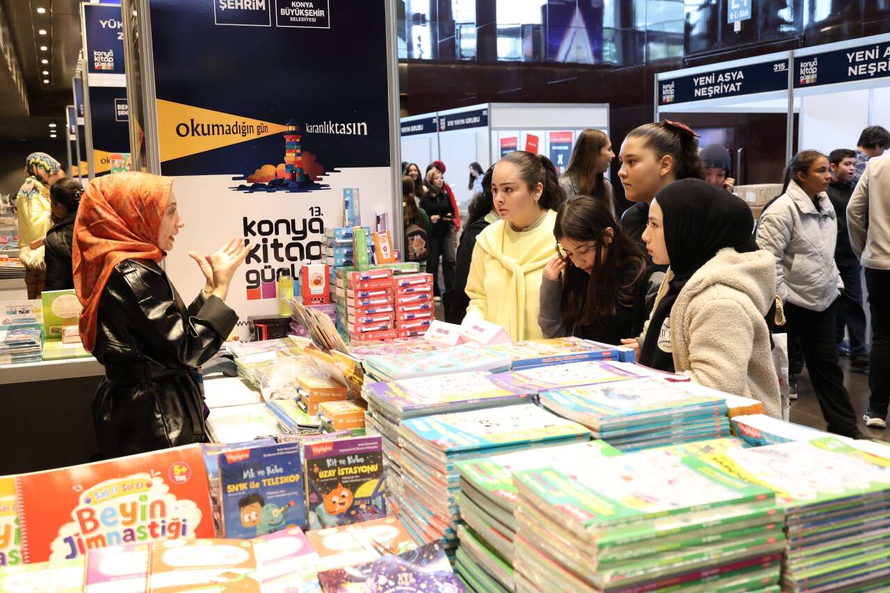 Konya’da kitap şöleni başladı! 10 gün dolu dolu geçecek 12